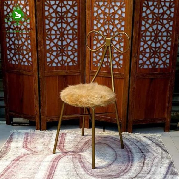 Dining table and chairs for two, bow tie model_3